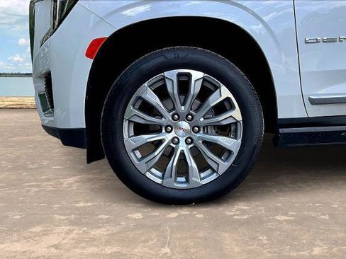 Used 2023 GMC Yukon XL Denali w/ Max Trailering Package image 34