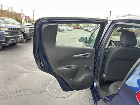 Used 2022 Chevrolet Spark LS image 27