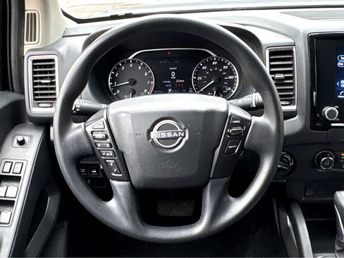 Certified 2024 Nissan Frontier SV AWD/4WD image 13