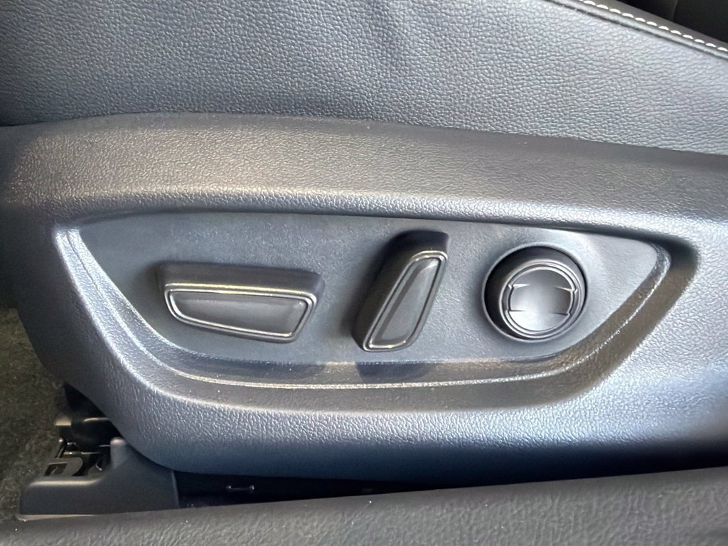 New 2026 Toyota Camry SE FWD image 18