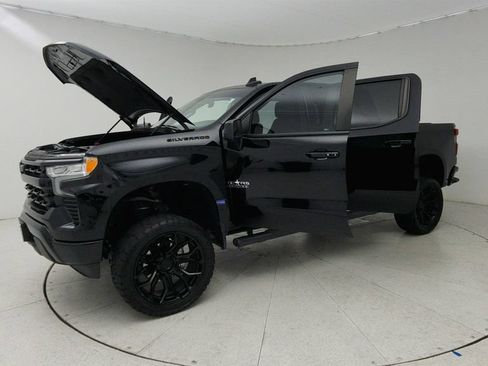Used 2024 Chevrolet Silverado 1500 LT RWD image 22
