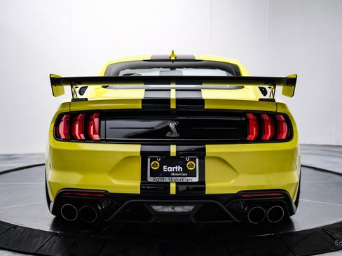 Used 2021 Ford Mustang Shelby GT500 w/ Carbon Fiber Track Pack image 11