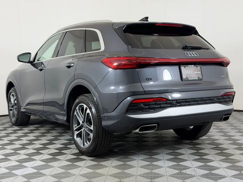 Used 2025 Audi Q5 Premium w/ Convenience Package AWD/4WD image 3