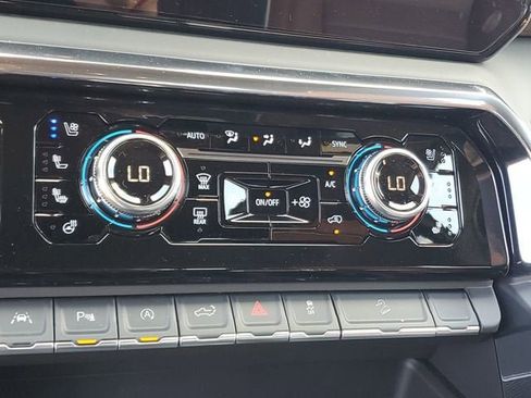New 2026 GMC Sierra 1500 Denali Ultimate AWD/4WD image 24