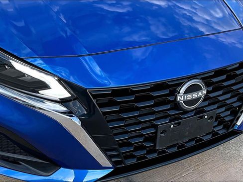 Used 2025 Nissan Altima 2.5 SV FWD image 27