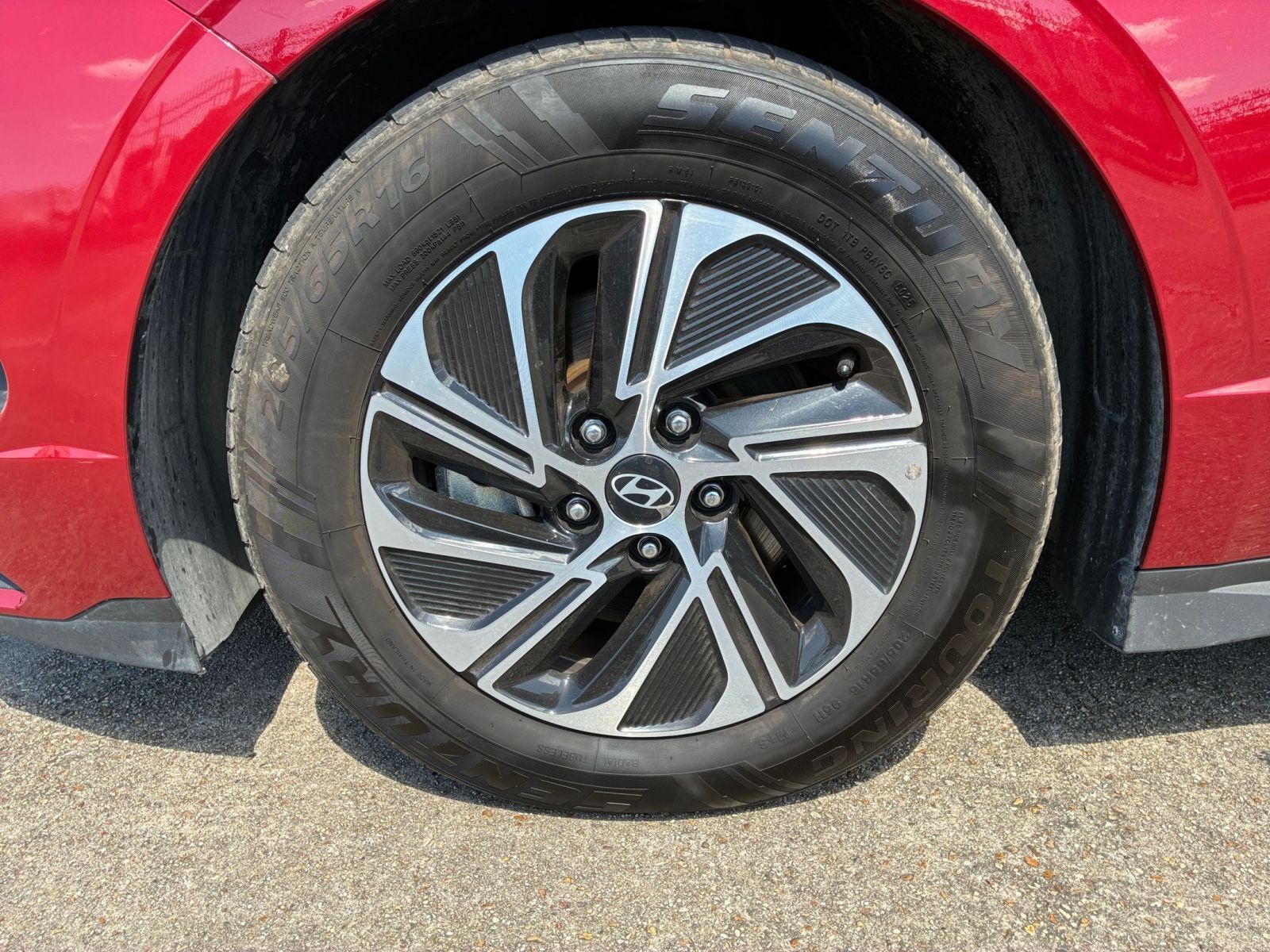 Used 2026 Hyundai Sonata Blue FWD image 29
