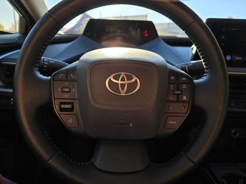 Used 2024 Toyota Prius LE image 15