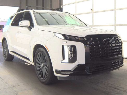Used 2024 Hyundai Palisade Calligraphy image 5