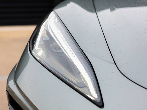 Used 2023 Chevrolet Corvette Stingray Premium Conv w/ Z51 Performance Package RWD image 12