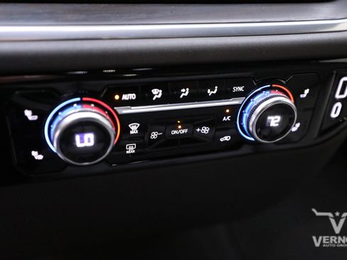 Used 2022 GMC Sierra 1500 SLT w/ X31 Off-Road Package image 23