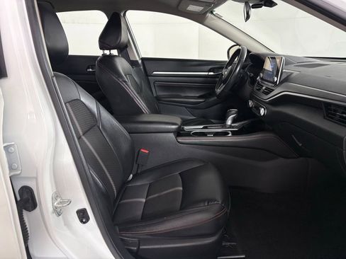 Used 2023 Nissan Altima 2.5 SR image 39