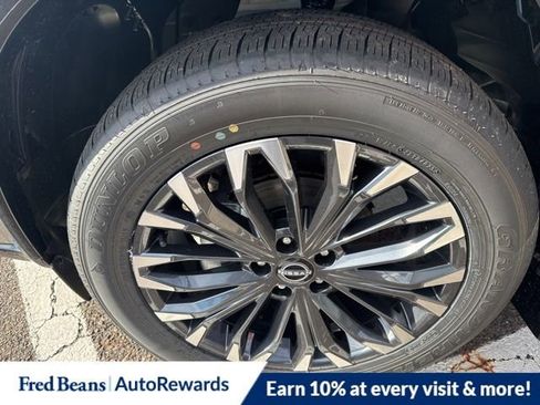 New 2026 Nissan Rogue Platinum image 5