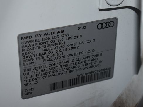 Used 2023 Audi SQ5 Premium Plus w/ Premium Plus Package AWD/4WD image 42
