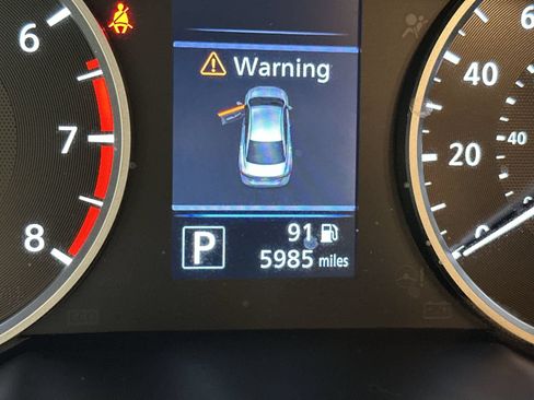 Certified 2025 Nissan Sentra S FWD image 15