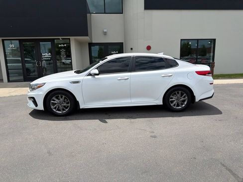 Used 2019 Kia Optima LX FWD image 2