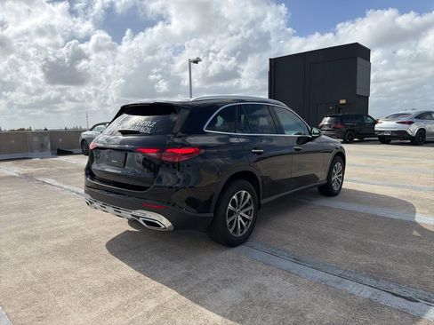 Certified 2025 Mercedes-Benz GLC 300 image 3