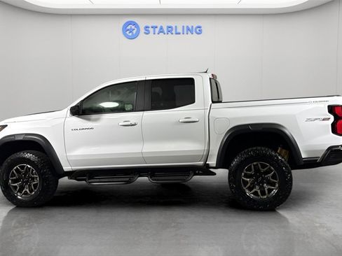 Used 2024 Chevrolet Colorado ZR2 w/ Technology Package image 4