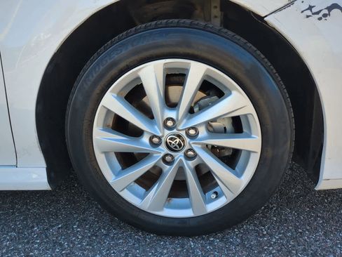 Certified 2021 Toyota Camry LE image 11