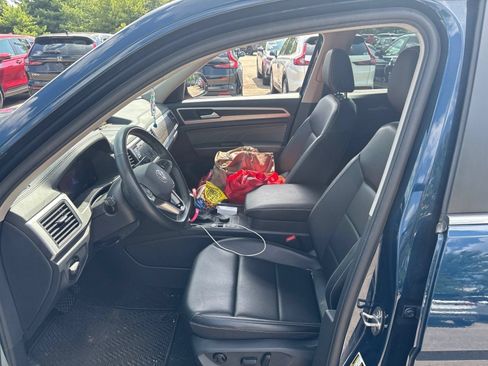 Used 2022 Volkswagen Atlas SE AWD/4WD image 3