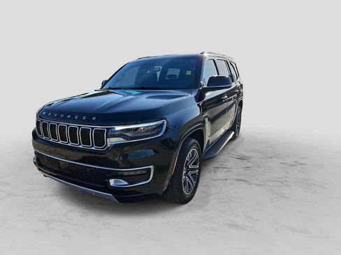 Used 2024 Jeep Wagoneer Series II w/ Flexible Seating Group AWD/4WD image 4