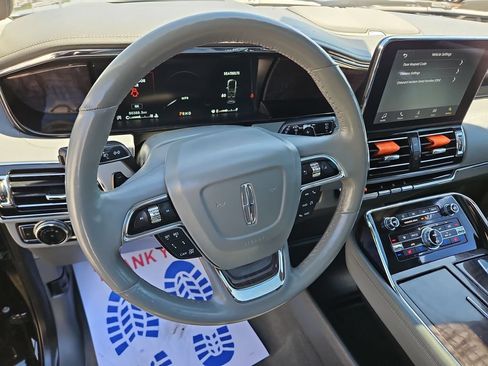 Used 2019 Lincoln Navigator L Reserve AWD/4WD image 13