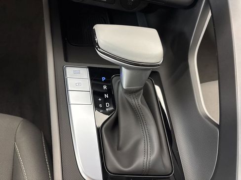 New 2026 Hyundai Elantra Sport FWD image 36