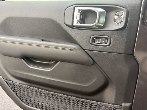New 2026 Jeep Wrangler Unlimited Sahara AWD/4WD image 13