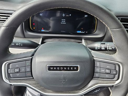 Used 2023 Jeep Wagoneer Series III w/ Preferred Equipment Group image 21