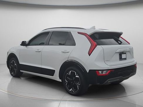 Used 2023 Kia Niro Wind FWD image 6