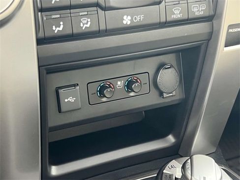 Used 2022 Toyota 4Runner Limited image 37