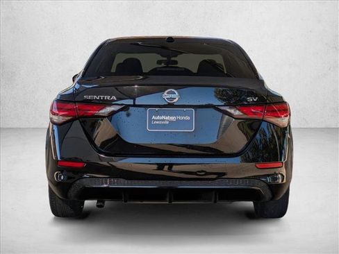 Used 2022 Nissan Sentra SV w/ Trunk Package image 4