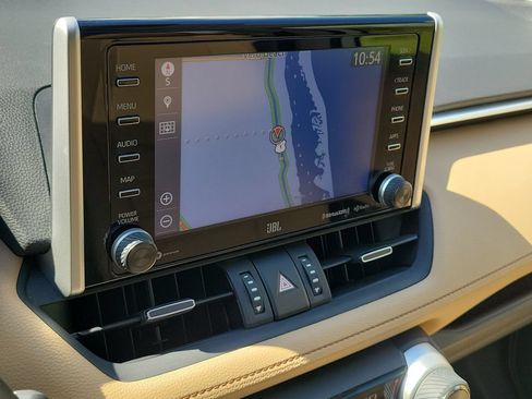 Used 2019 Toyota RAV4 Limited w/ Advanced Technology Package FWD image 15