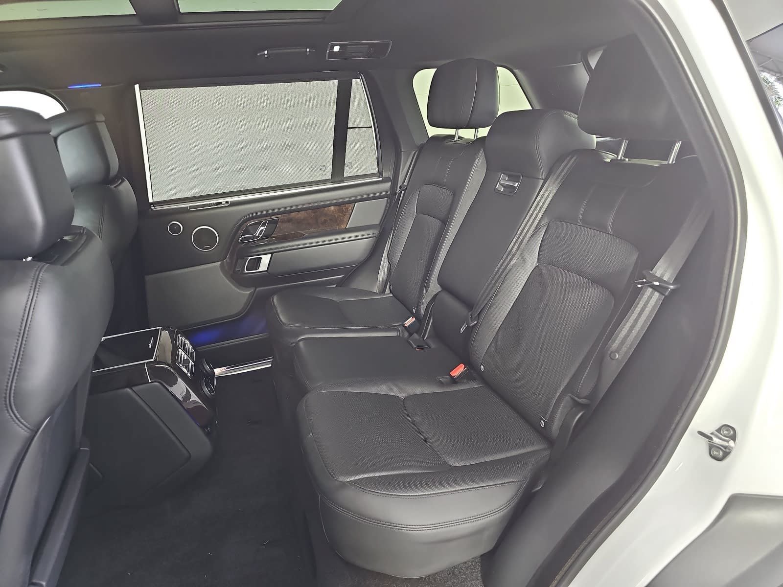 Used 2019 Land Rover Range Rover Long Wheelbase Supercharged AWD/4WD image 14