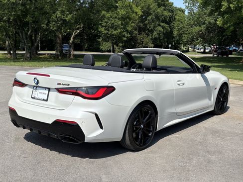 Used 2022 BMW M440i Convertible RWD image 3