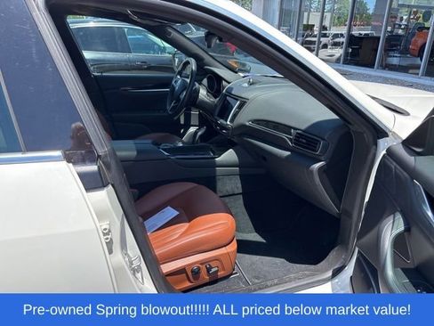 Used 2019 Maserati Levante AWD/4WD image 18