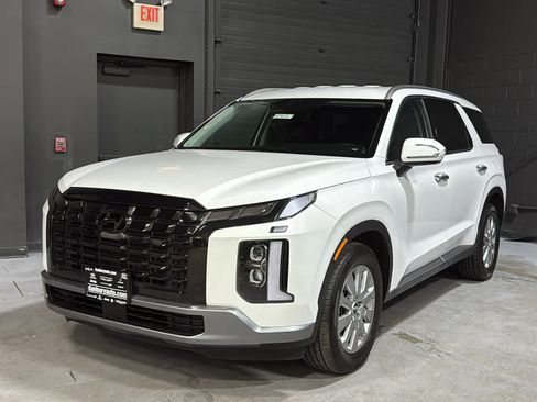 Used 2024 Hyundai Palisade SEL AWD/4WD image 3