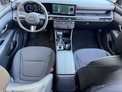 New 2026 Hyundai Tucson SE image 10