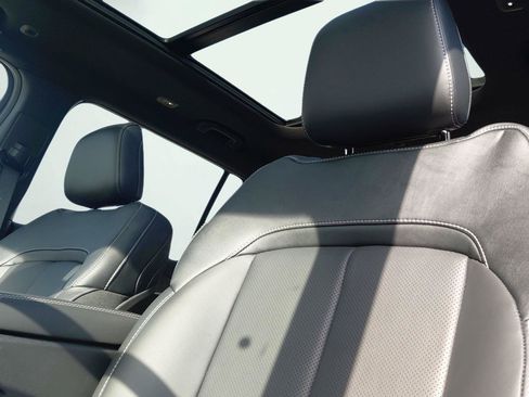 New 2026 Jeep Grand Cherokee L Limited AWD/4WD image 9