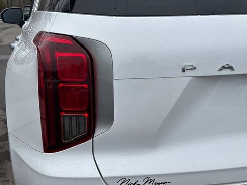 Used 2022 Hyundai Palisade SEL w/ Premium Package image 12