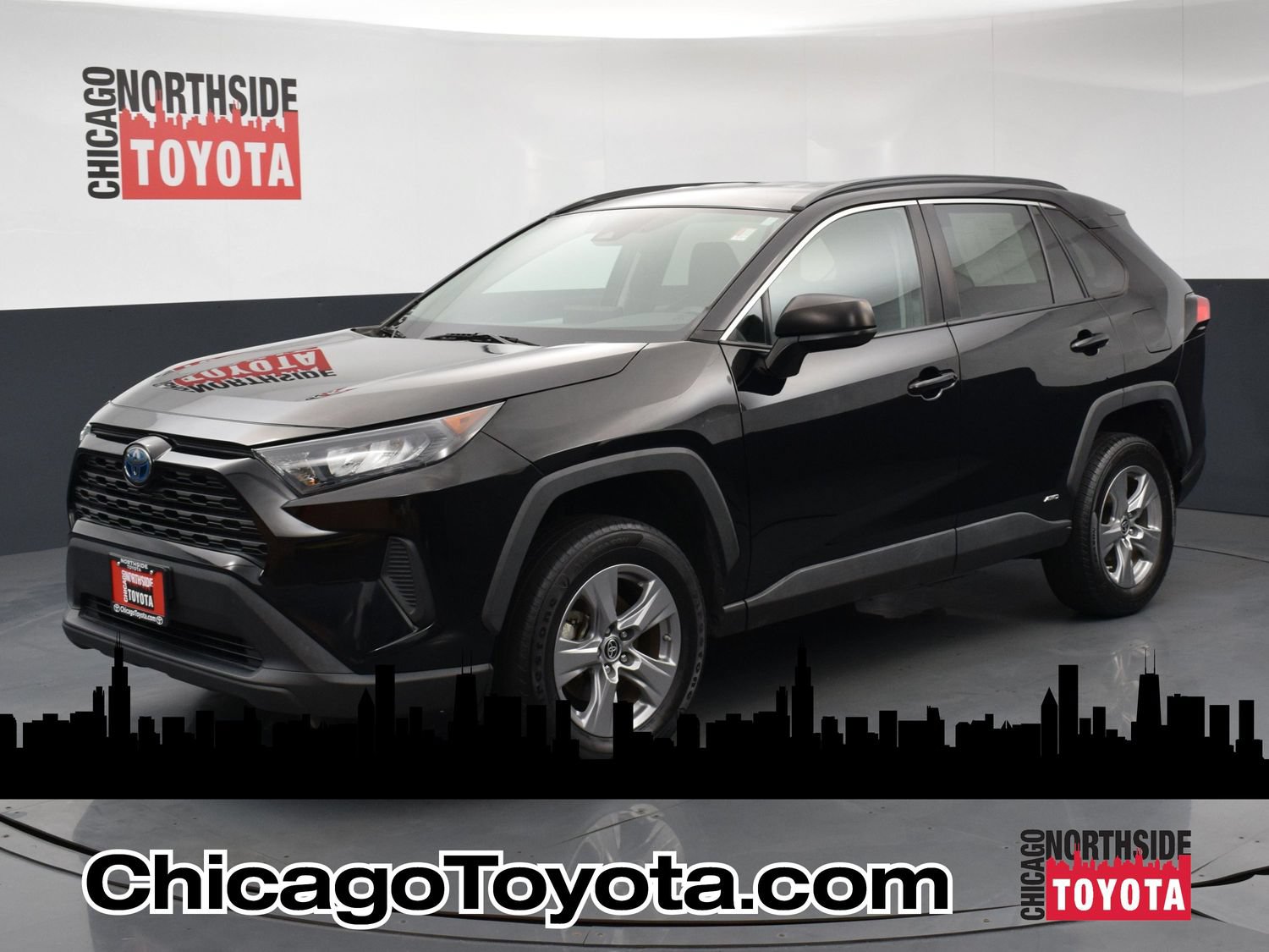 Used 2022 Toyota RAV4 LE AWD/4WD image 1