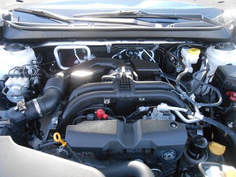 Used 2018 Subaru Outback 2.5i Limited image 28