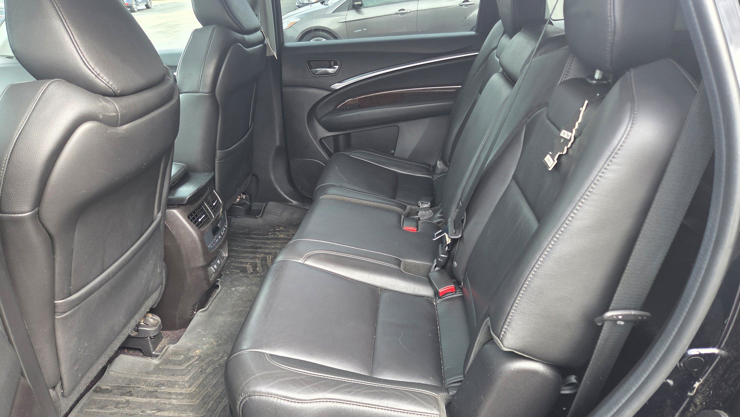 Used 2020 Acura MDX SH-AWD image 17