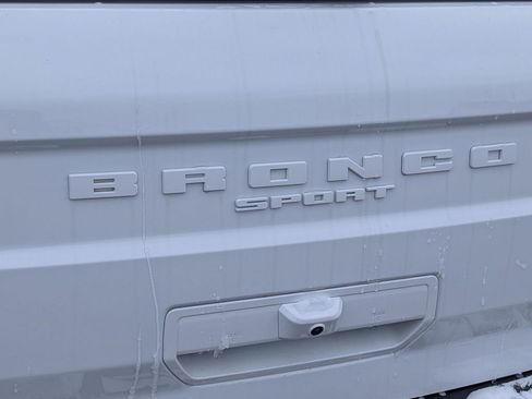 New 2025 Ford Bronco Sport Outer Banks w/ Sasquatch Outer Banks Package image 12