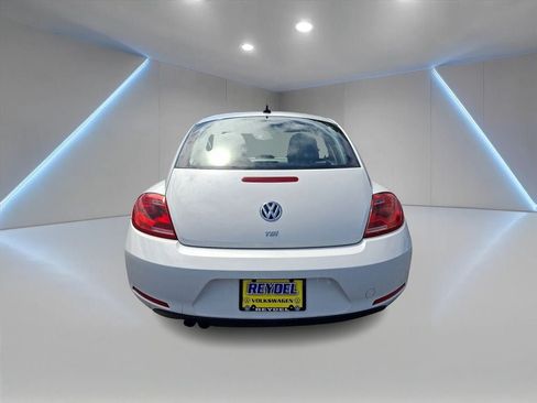Used 2013 Volkswagen Beetle TDI FWD image 5