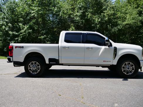 Used 2024 Ford F250 Limited w/ FX4 Off-Road Package AWD/4WD image 59