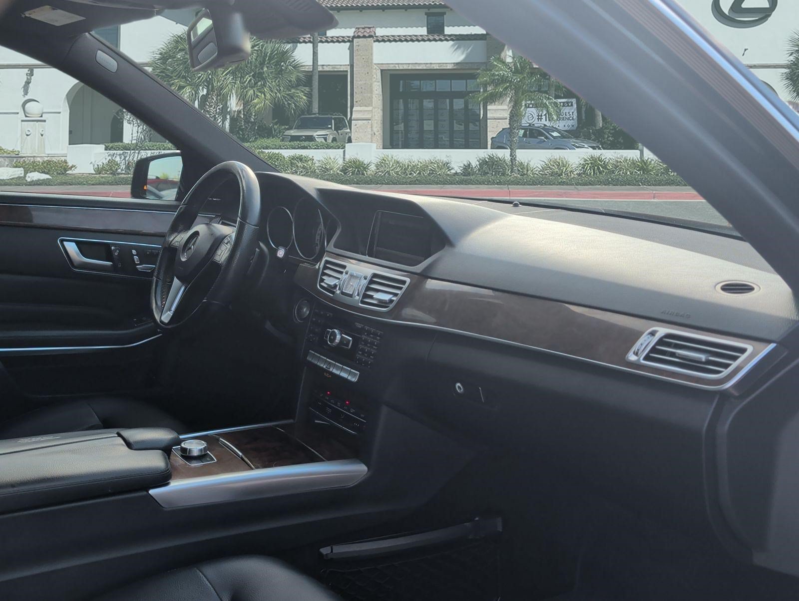 Used 2014 Mercedes-Benz E 350 Sedan image 27