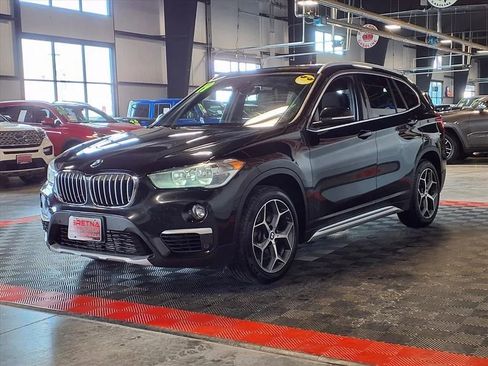Used 2019 BMW X1 xDrive28i w/ Convenience Package AWD/4WD image 3