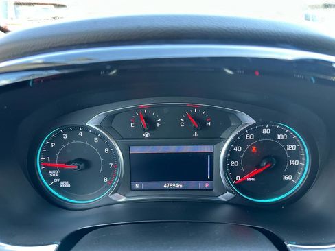 Used 2023 Chevrolet Traverse LT w/ LT Premium Package AWD/4WD image 8