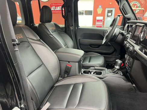Used 2023 Jeep Wrangler Unlimited Rubicon 392 w/ Trailer Tow Package AWD/4WD image 48