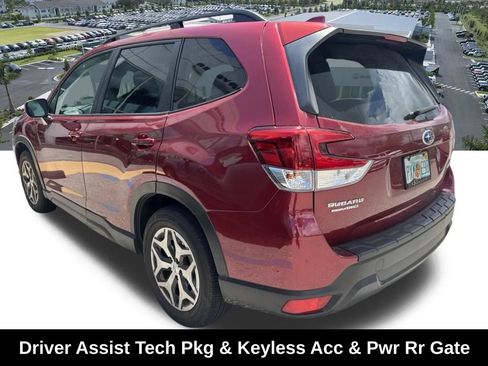 Used 2020 Subaru Forester Premium AWD/4WD image 3